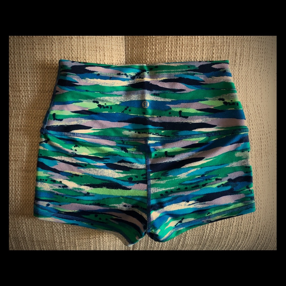 Lululemon yoga shorts